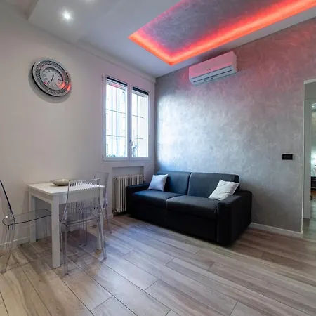 Fashion Silver Apartman *